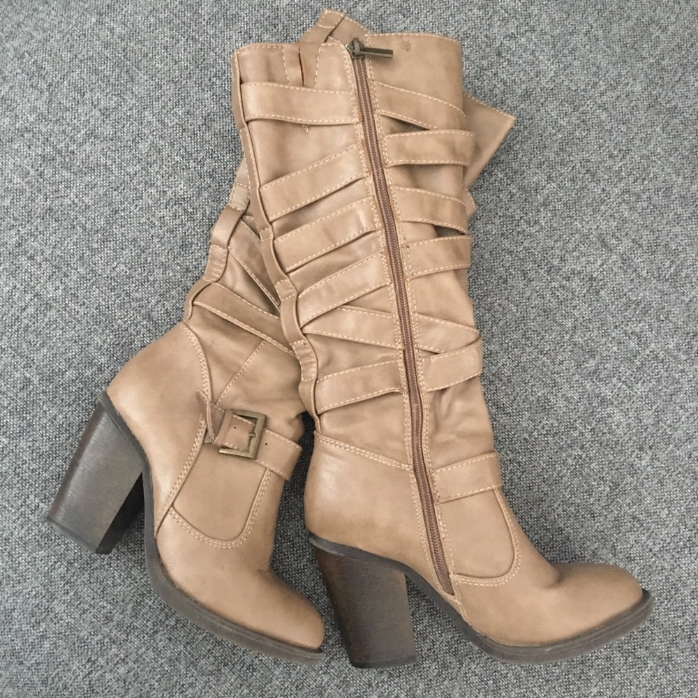 Block heeled boots 👢